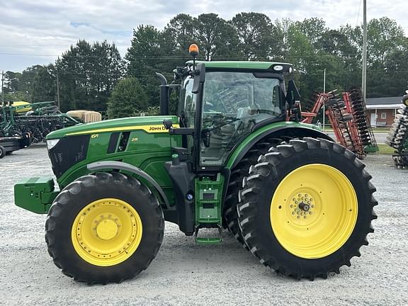 Image of John Deere 6R 215 equipment image 2