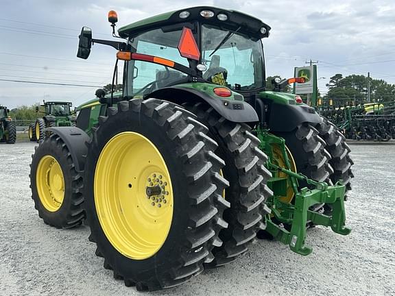 Image of John Deere 6R 215 equipment image 4