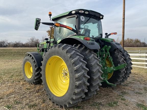 Image of John Deere 6R 215 equipment image 2