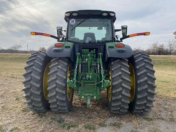 Image of John Deere 6R 215 equipment image 3