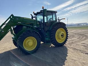 Main image John Deere 6R 215 1