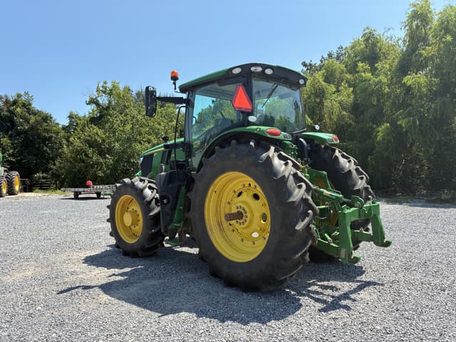 Image of John Deere 6R 215 equipment image 2