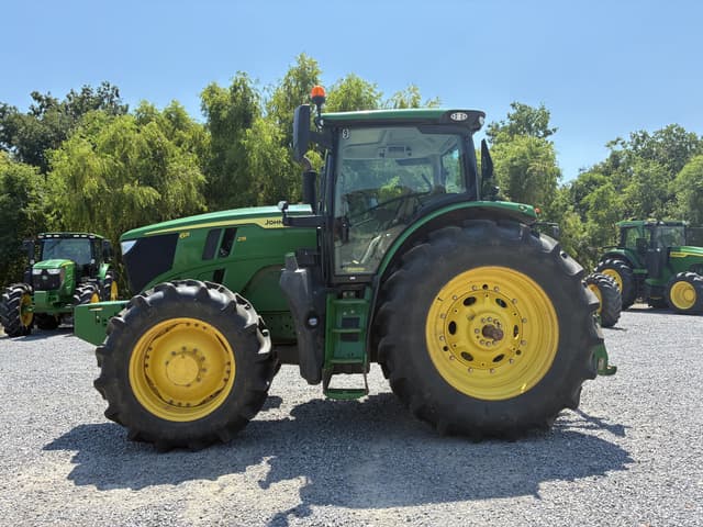 Image of John Deere 6R 215 equipment image 1