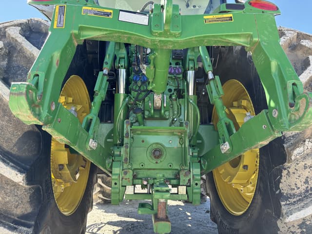 Image of John Deere 6R 215 equipment image 4