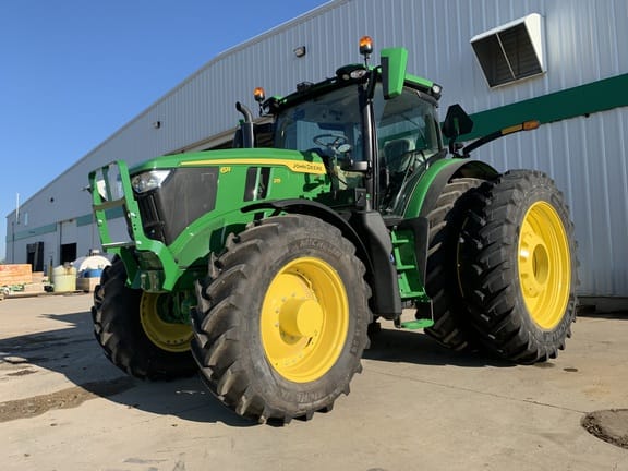 Main image John Deere 6R 215