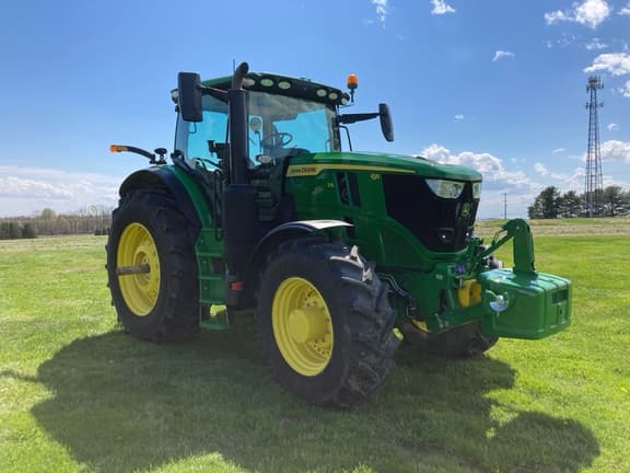 Image of John Deere 6R 215 equipment image 3