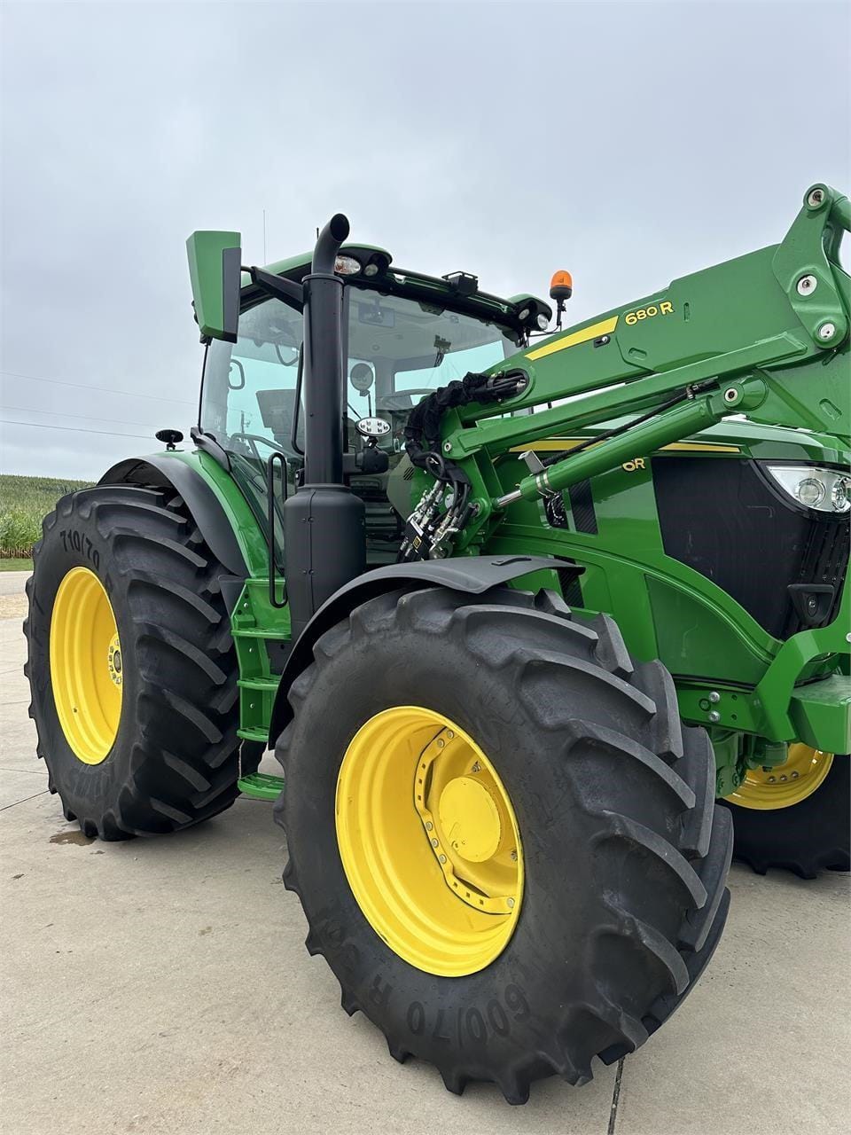 2023 John Deere 6R 215 Equipment Image0