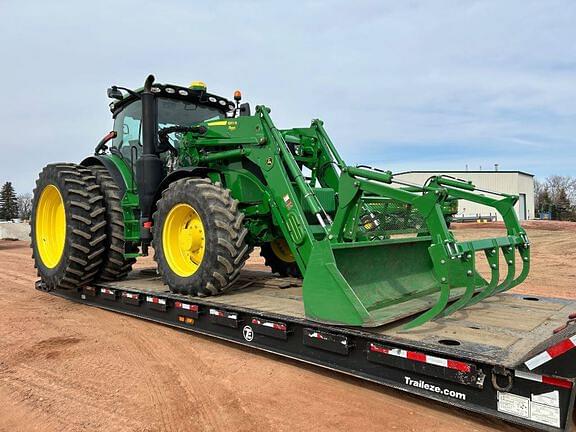 Image of John Deere 6R 215 equipment image 3