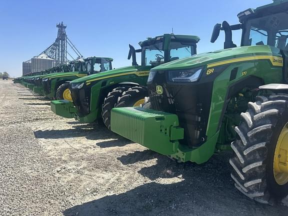 Image of John Deere 6R 230 equipment image 3