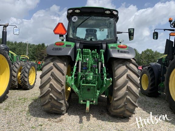 Image of John Deere 6R 230 equipment image 4