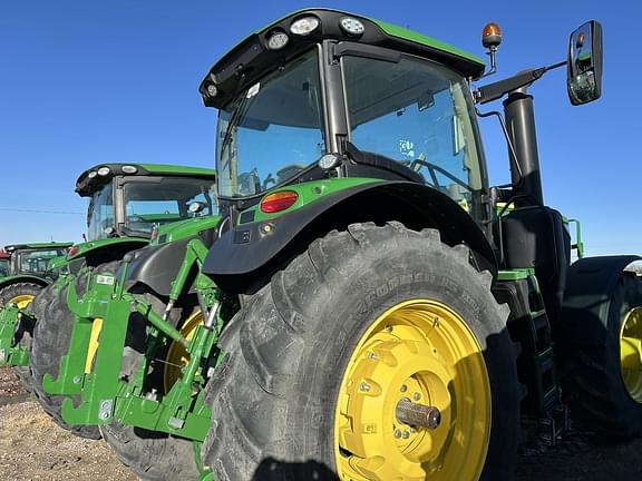 Image of John Deere 6R 230 equipment image 3