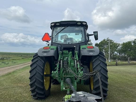 Image of John Deere 6R 230 equipment image 4