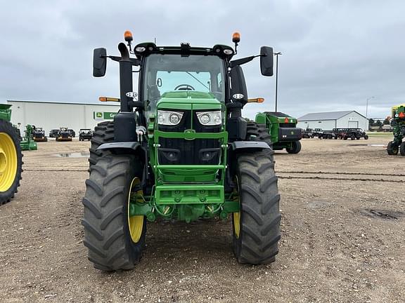 Image of John Deere 6R 230 equipment image 3