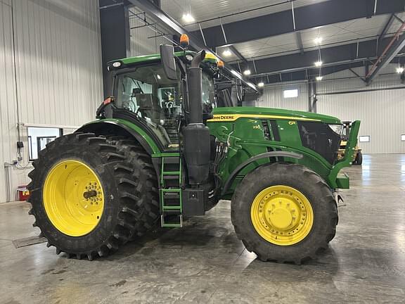 Image of John Deere 6R 230 equipment image 2