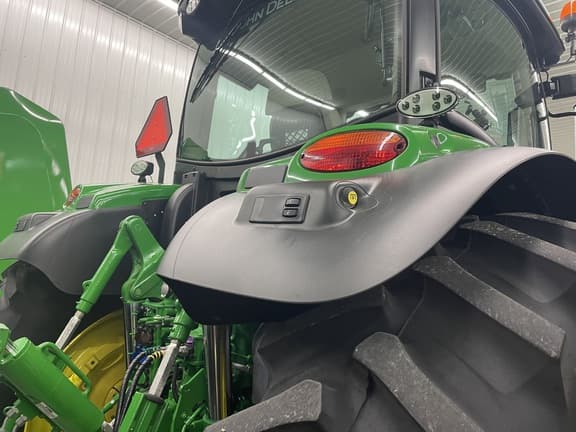 Image of John Deere 6R 250 equipment image 4