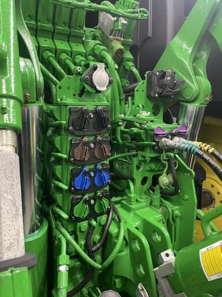 Image of John Deere 6R 250 equipment image 3