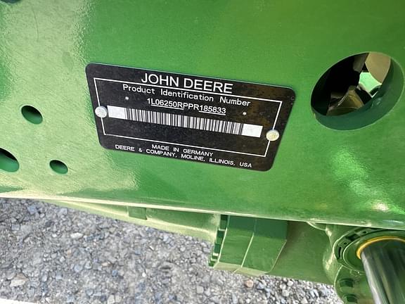 Image of John Deere 6R 250 equipment image 2