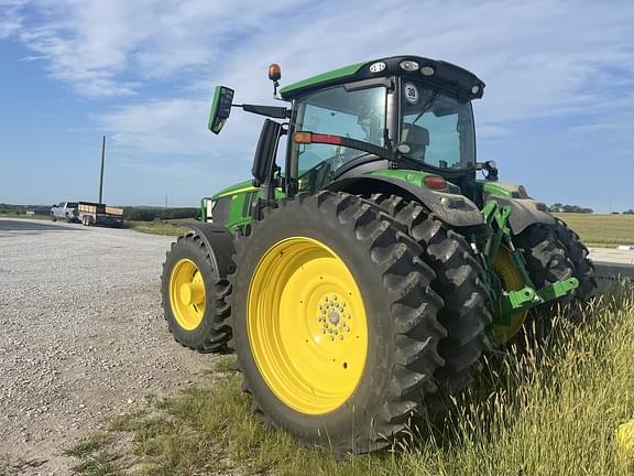 Image of John Deere 6R 250 equipment image 2