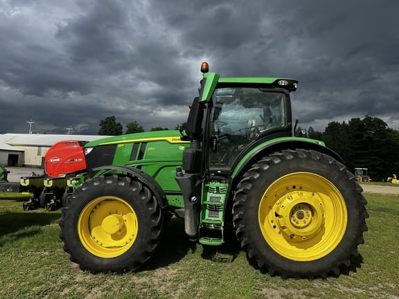 2023 John Deere 6R 250 Equipment Image0