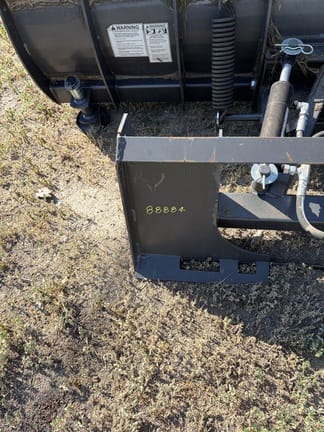 2023 John Deere 7 Foot Equipment Image0