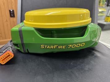 Main image John Deere 7000