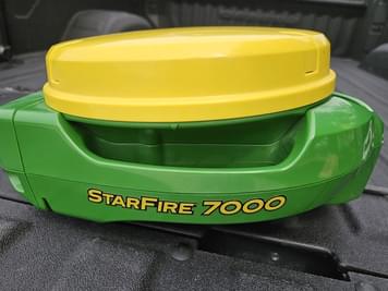 Main image John Deere 7000