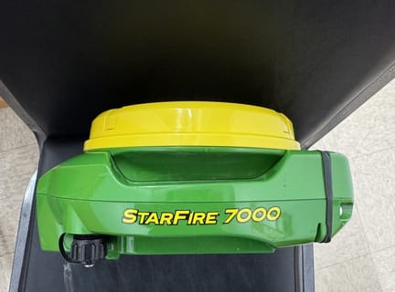 2023 John Deere 7000 Equipment Image0