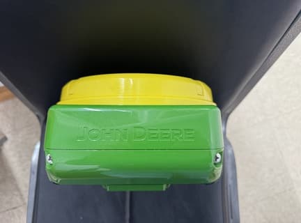 Image of John Deere 7000 equipment image 3