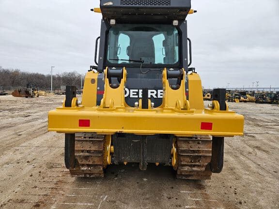 Image of John Deere 700L XLT equipment image 3