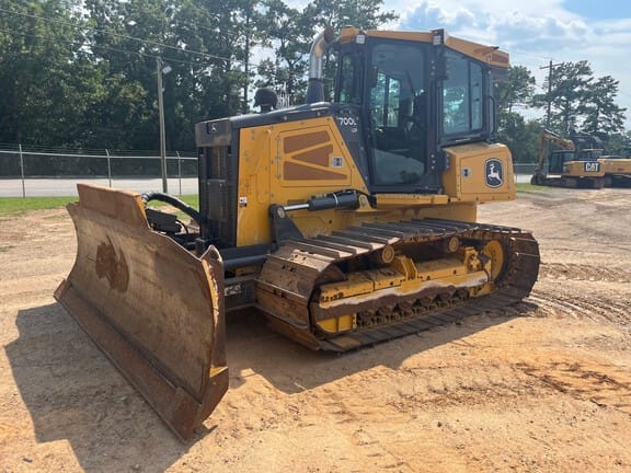 2023 John Deere 700L Equipment Image0