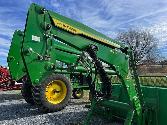 Image of John Deere 700M equipment image 2