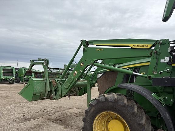 Image of John Deere 700M Image 1