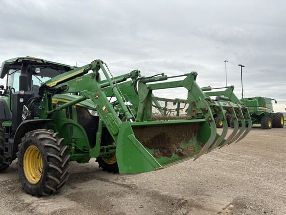 2023 John Deere 700M Equipment Image0