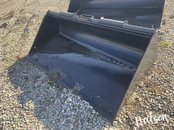 Image of John Deere C72 equipment image 1