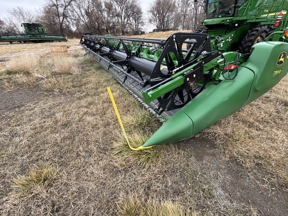 2023 John Deere 730D Equipment Image0