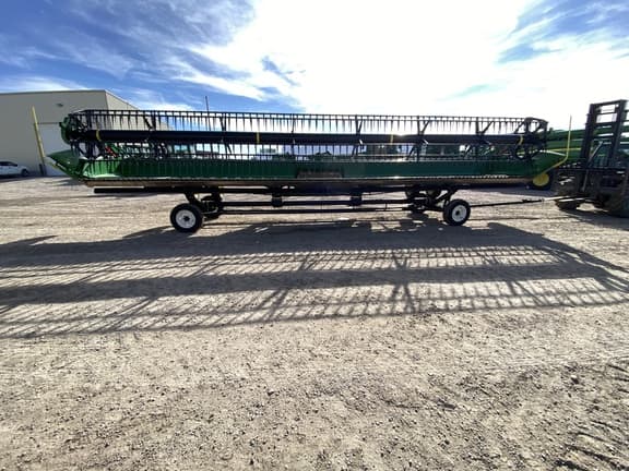 Image of John Deere 735D equipment image 1