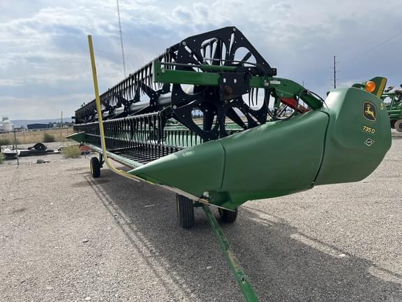 Image of John Deere 735D Primary image
