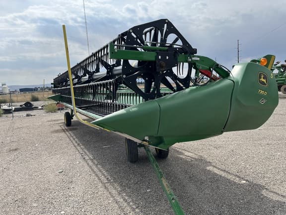 Image of John Deere 735D equipment image 1