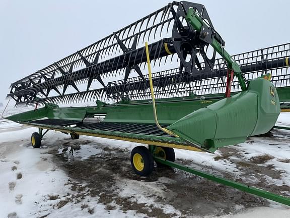 Image of John Deere 735D Primary image