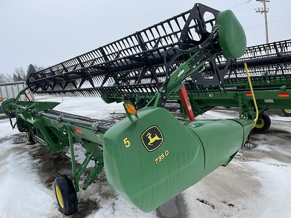 Image of John Deere 735D equipment image 3