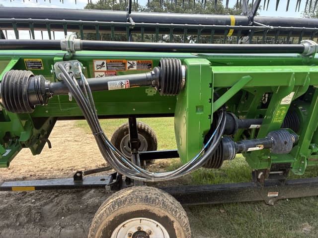 Image of John Deere 735D equipment image 4