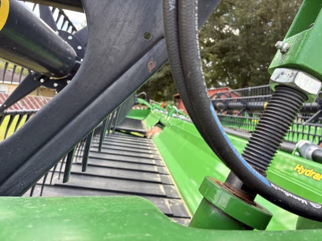 Image of John Deere 735D equipment image 2