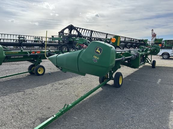 Image of John Deere 735D equipment image 3