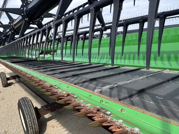 Image of John Deere 735D equipment image 2