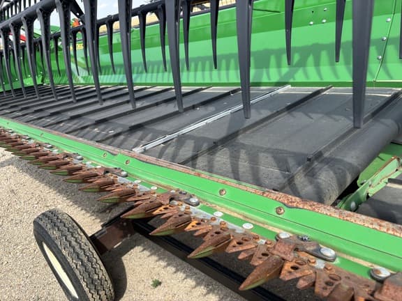 Image of John Deere 735D equipment image 3