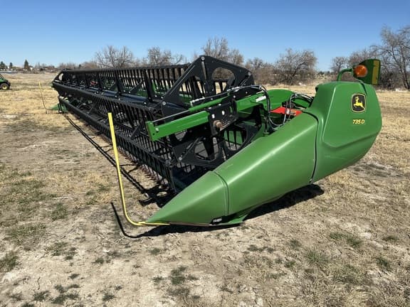 Image of John Deere 735D equipment image 2