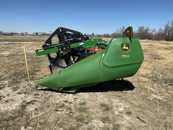 Image of John Deere 735D equipment image 3