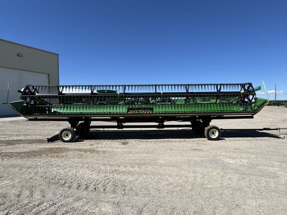 Image of John Deere 735D equipment image 2