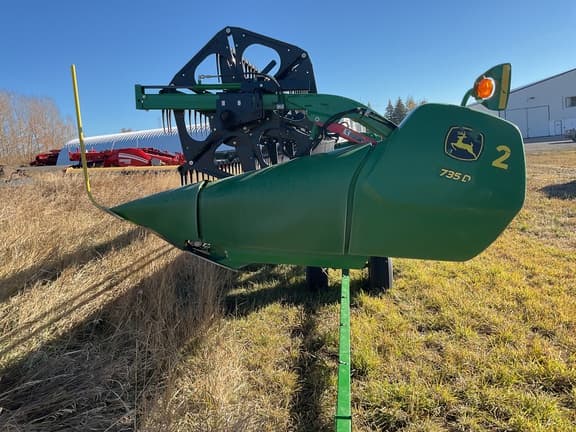 Image of John Deere 735D equipment image 2