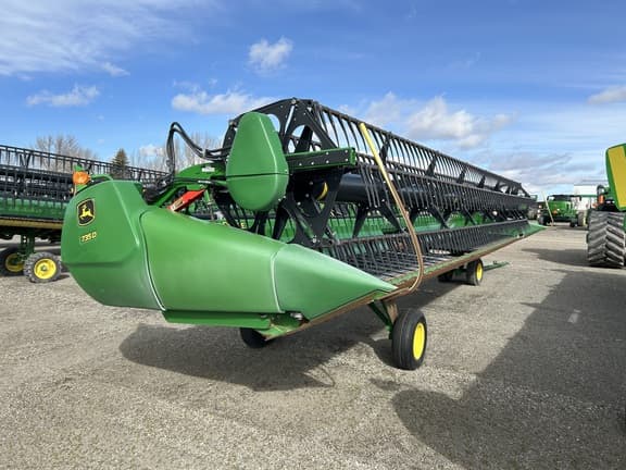 Image of John Deere 735D equipment image 1